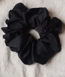 PIPE AND ROW SILKY BLACK SCRUNCHIE
