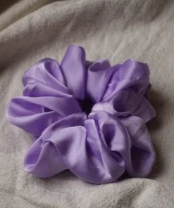 PIPE AND ROW SILKY LILAC SCRUNCHY NEW IN