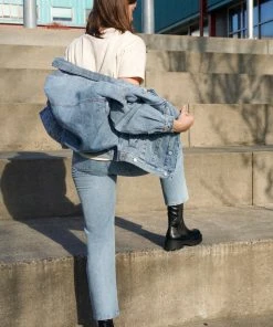 AGOLDE CHARLI OVERSIZED DENIM JACKET BILLBOARD