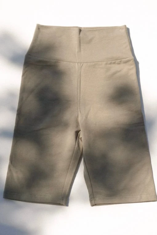 PIPE AND ROW STAPLES HIGH WAIST BIKE SHORTS ARMY 7 PIPE AND ROW STAPLES HIGH WAIST BIKE SHORTS ARMY