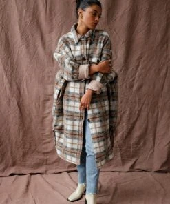 PIPE AND ROW NEW IN QUILTED BLAKE PLAID COAT COFFEE