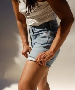 AGOLDE SPRING '22 CRISS CROSS SHORT