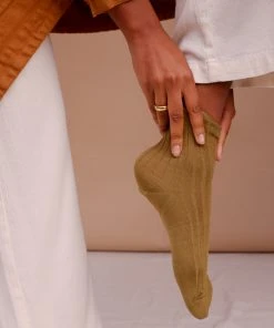 LE BON SHOPPE NEW IN HER SOCKS