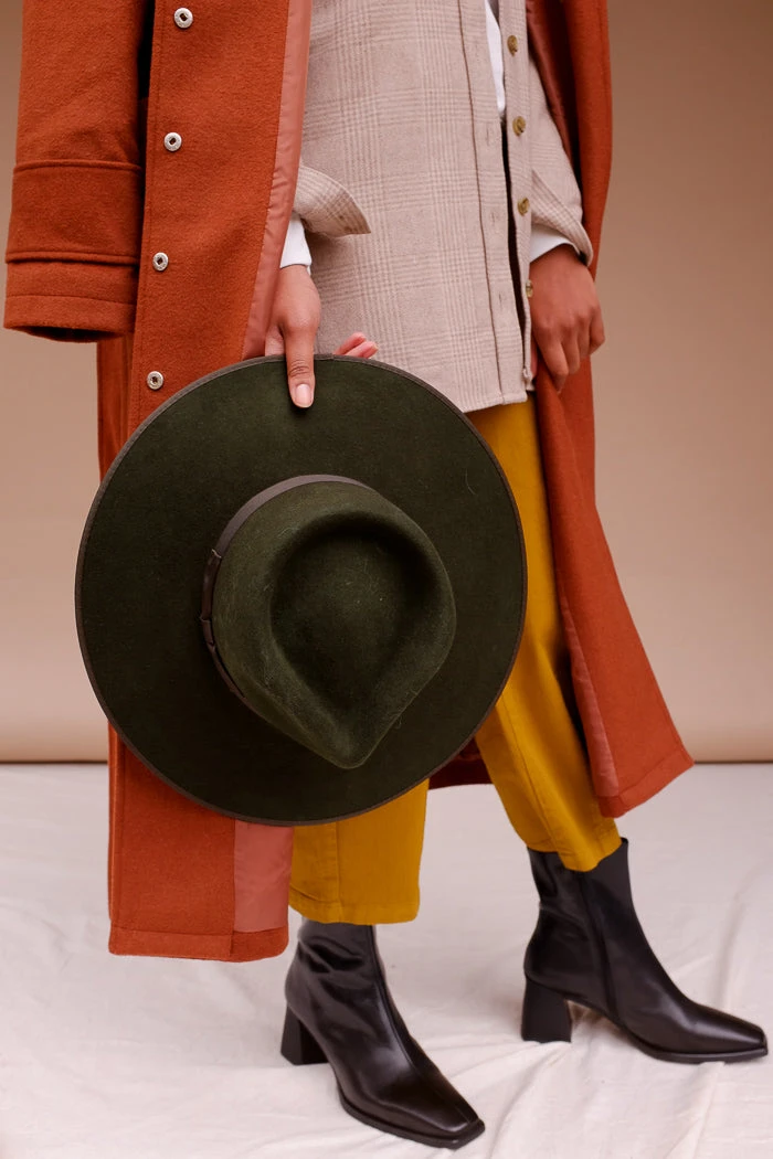 LACK OF COLOR FOREST RANCHER 1 LACK OF COLOR FOREST RANCHER