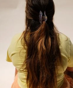 PIPE AND ROW LARGE SHELL HAIR CLAW