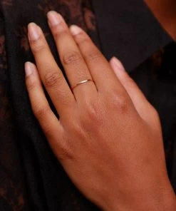 HANNAH NAOMI HAMMERED MEDIUM STACKING RING