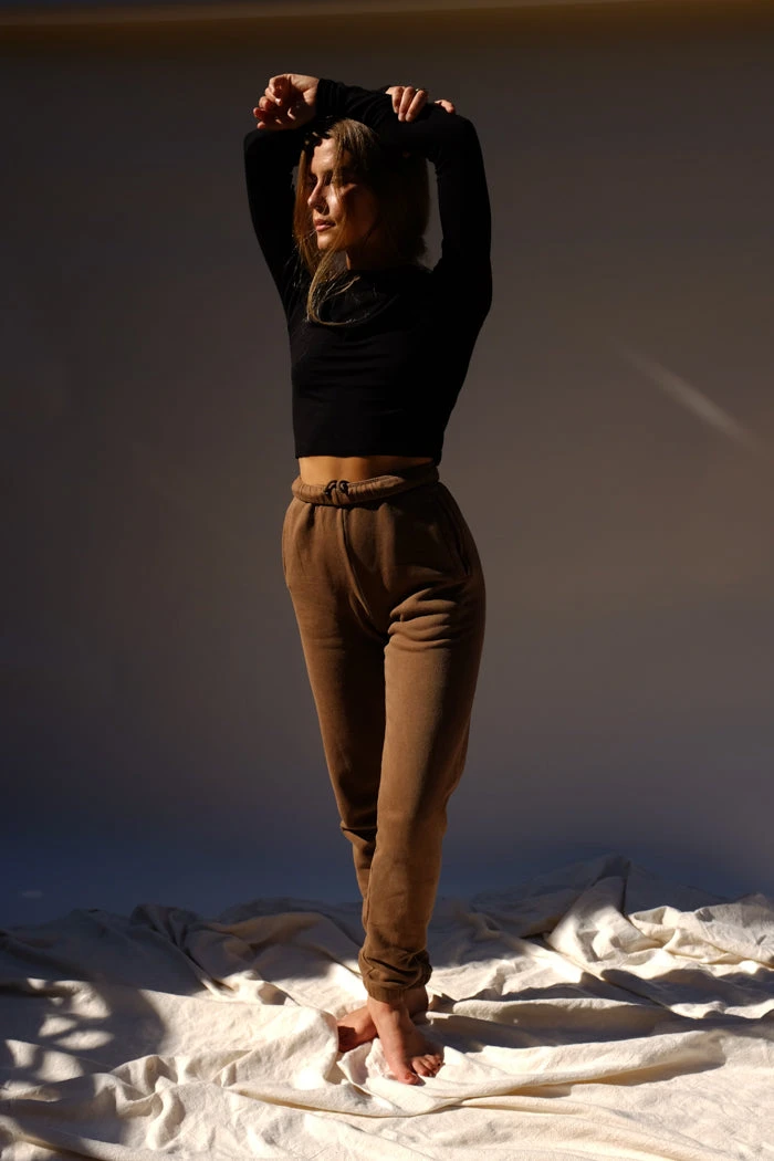 JOAH BROWN CROPPED CREW LONGSLEEVE 6 JOAH BROWN CROPPED CREW LONGSLEEVE