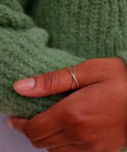 HANNAH NAOMI X STACKING RING