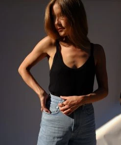 LACAUSA SPRING '22 MAYA RIBBED TANK TAR