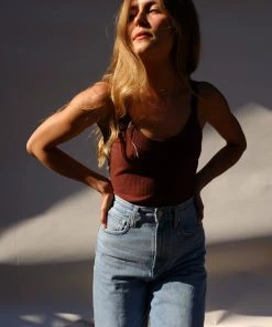 LACAUSA MAYA RIBBED TANK CHOCOLATE SPRING '22