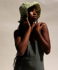 LACK OF COLOR HOLIDAY BUCKET HAT