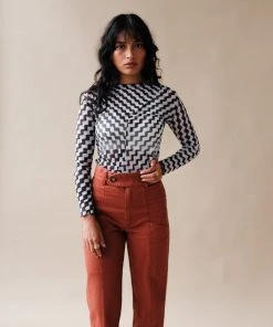 NIN STUDIO SPRING '22 LABYRINTH SWIRL TOP