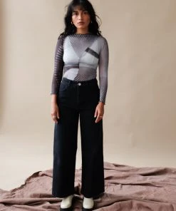 NIN STUDIO SPRING '22 ASTEROID MESH TOP