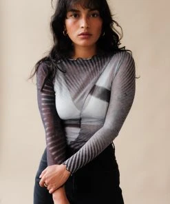 NIN STUDIO SPRING '22 ASTEROID MESH TOP