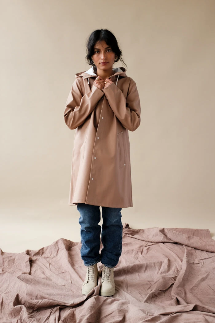 STUTTERHEIM MOSEBACKE RAIN JACKET SANDALWOOD NEW IN 3 STUTTERHEIM MOSEBACKE RAIN JACKET SANDALWOOD NEW IN