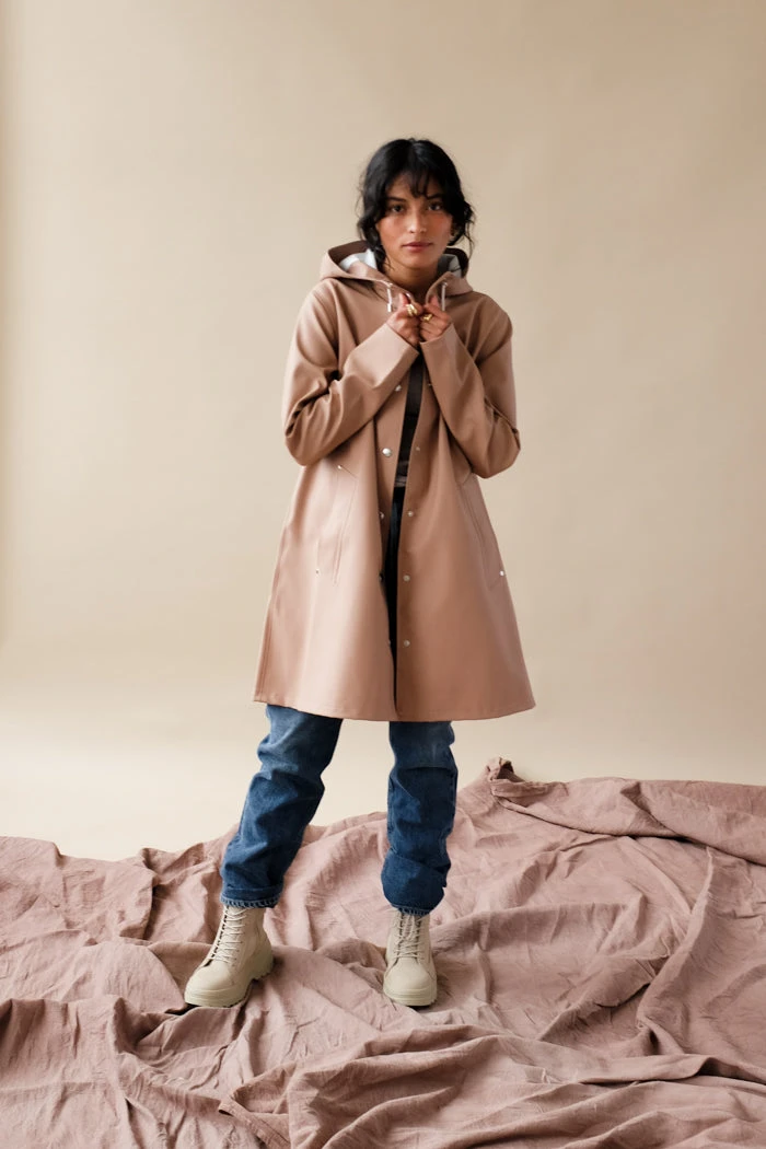 STUTTERHEIM MOSEBACKE RAIN JACKET SANDALWOOD NEW IN 1 STUTTERHEIM MOSEBACKE RAIN JACKET SANDALWOOD NEW IN