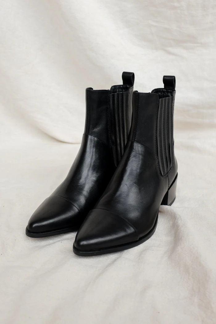 VAGABOND SHOES MARJA BLACK LEATHER BOOTS 3 VAGABOND SHOES MARJA BLACK LEATHER BOOTS