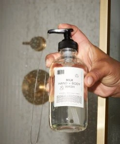 DEDCOOL NEW IN MILK HAND AND BODY WASH