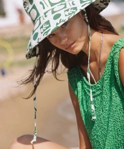 LACK OF COLOR HOLIDAY BUCKET HAT FORMES GREEN SPRING '22 10 LACK OF COLOR HOLIDAY BUCKET HAT FORMES GREEN SPRING '22