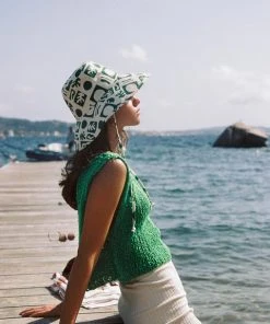 LACK OF COLOR HOLIDAY BUCKET HAT FORMES GREEN SPRING '22 11 LACK OF COLOR HOLIDAY BUCKET HAT FORMES GREEN SPRING '22