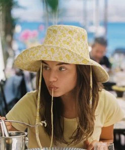 LACK OF COLOR HOLIDAY BUCKET HAT SUNSHINE BLOOM SPRING '22