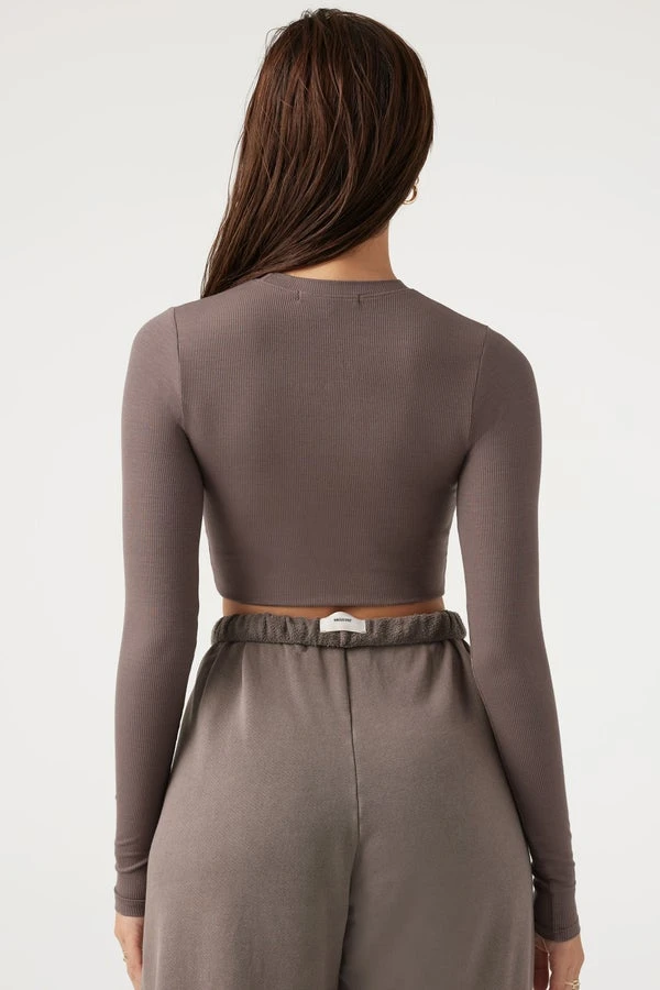 JOAH BROWN SPRING '22 CROPPED CREW LONGSLEEVE 4 JOAH BROWN SPRING '22 CROPPED CREW LONGSLEEVE