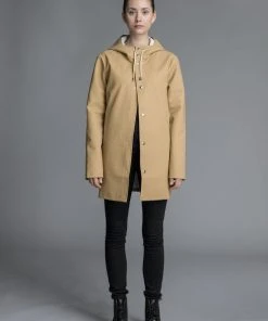 STUTTERHEIM STOCKHOLM RAIN JACKET SAND 8 STUTTERHEIM STOCKHOLM RAIN JACKET SAND