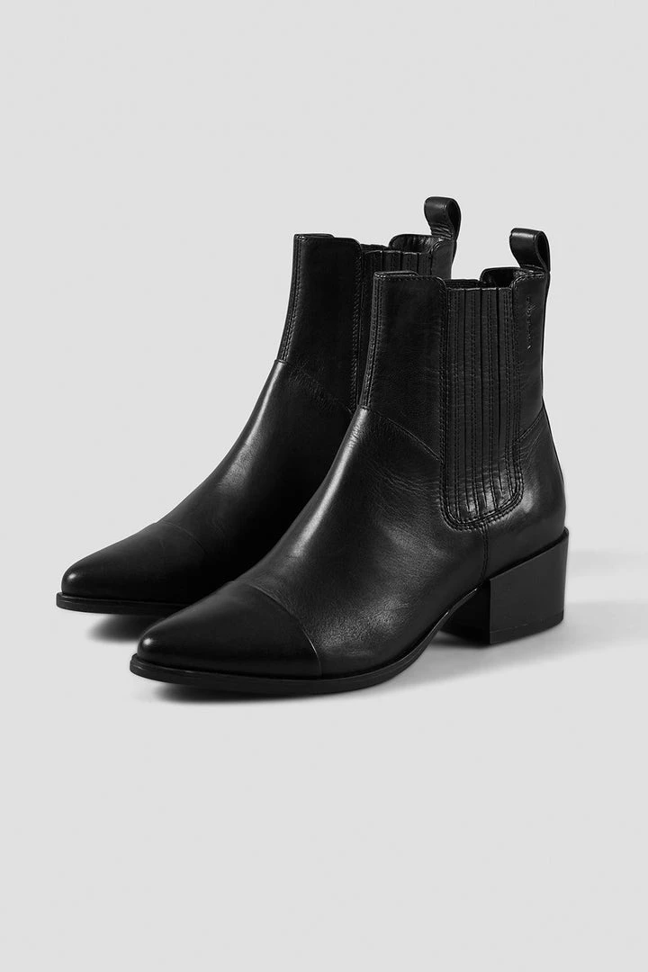 VAGABOND SHOES MARJA BLACK LEATHER BOOTS 7 VAGABOND SHOES MARJA BLACK LEATHER BOOTS