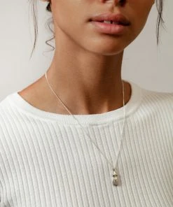 WOLF CIRCUS SPRING '22 WOMAN VASE NECKLACE