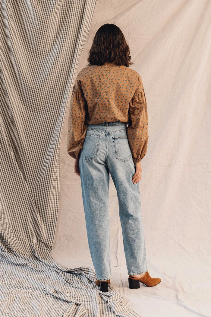 AGOLDE SPRING '22 CRISS CROSS JEANS SUBURBIA 8 AGOLDE SPRING '22 CRISS CROSS JEANS SUBURBIA