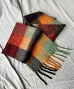 PIPE AND ROW CHUNKY PLAID SCARF SPRING '22