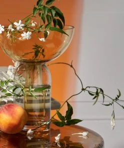 BOY SMELLS DAMASQUE CANDLE