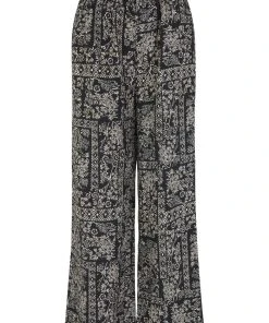 JUST FEMALE STRONG PANTS