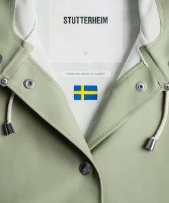 STUTTERHEIM MOSEBACKE RAIN JACKET SAGE