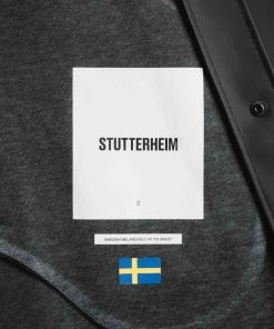 STUTTERHEIM MOSEBACKE RAIN JACKET LONG BLACK