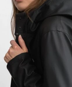 STUTTERHEIM MOSEBACKE RAIN JACKET LONG BLACK