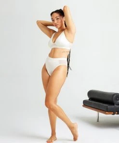 RICHER POORER NEW IN HIGH CUT BRALETTE BONE