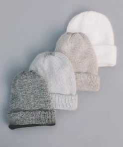 PIPE AND ROW STAPLES SMITH BEANIE WHITE