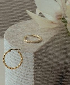 PIPE AND ROW AMBER HOOPS