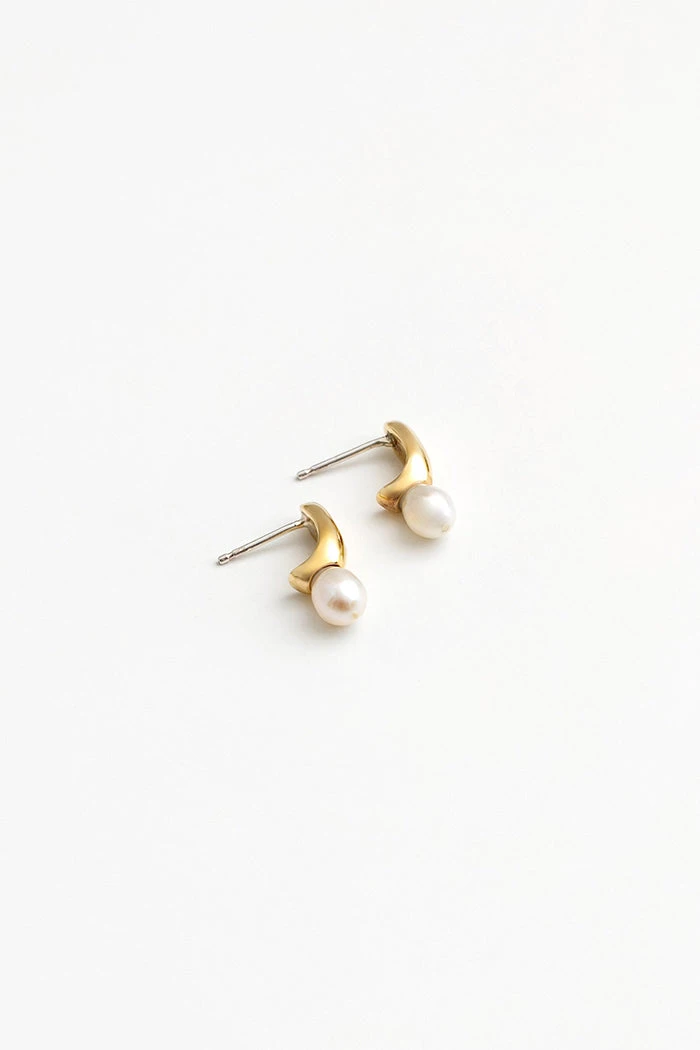 WOLF CIRCUS SPRING '22 BETSY EARRINGS 1 WOLF CIRCUS SPRING '22 BETSY EARRINGS