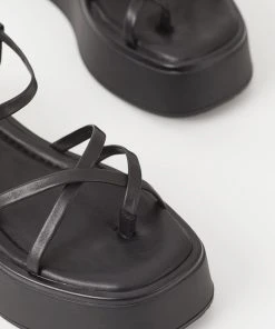 VAGABOND COURTNEY STRAPPY SANDALS 9 VAGABOND COURTNEY STRAPPY SANDALS