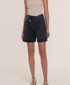 AGOLDE SPRING '22 CRISS CROSS SHORT PHOTOGRAM