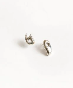 WOLF CIRCUS SPRING '22 ESTHER STUDS