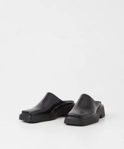 VAGABOND EYRA MULES SPRING '22 13 VAGABOND EYRA MULES SPRING '22