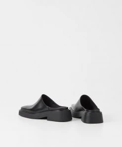 VAGABOND EYRA MULES SPRING '22 15 VAGABOND EYRA MULES SPRING '22