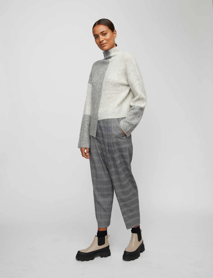 JUST FEMALE VALUE TROUSERS 7 JUST FEMALE VALUE TROUSERS