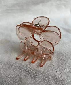 PIPE AND ROW FLOWER HAIR CLAW SPRING '22