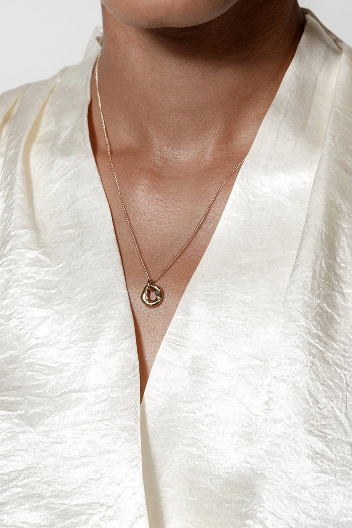 WOLF CIRCUS NEW IN GIGI NECKLACE GOLD 2 WOLF CIRCUS NEW IN GIGI NECKLACE GOLD