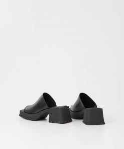 VAGABOND SPRING '22 HENNIE MULE