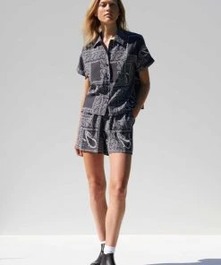 JUST FEMALE SPRING '22 MAID SHIRT 12 JUST FEMALE SPRING '22 MAID SHIRT